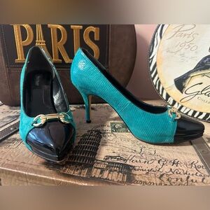 Green and Black Pumps